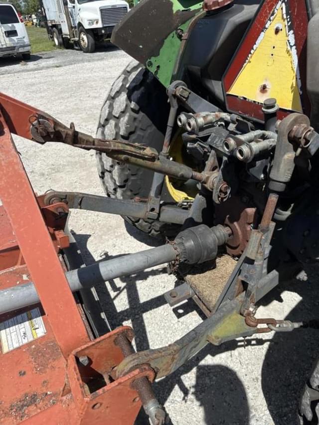Image of John Deere 5210 equipment image 3
