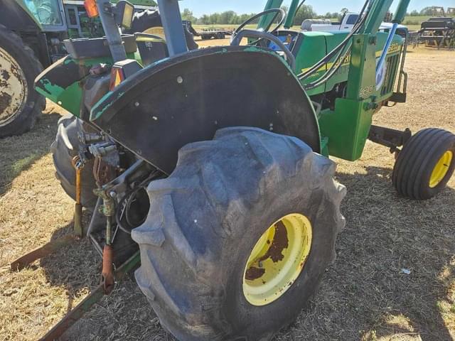 Image of John Deere 5210 equipment image 4
