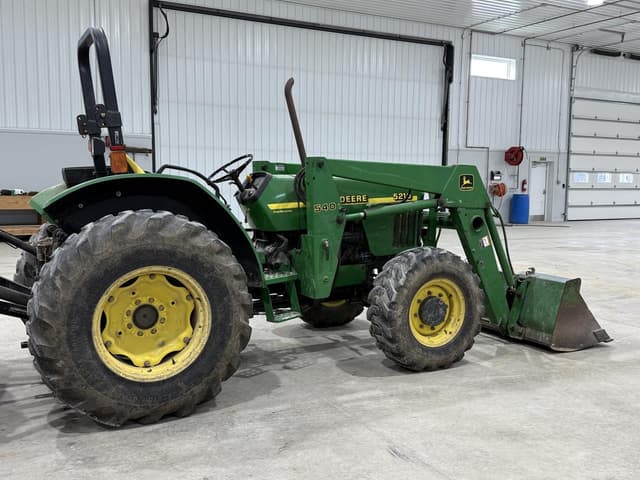 Image of John Deere 5210 equipment image 3
