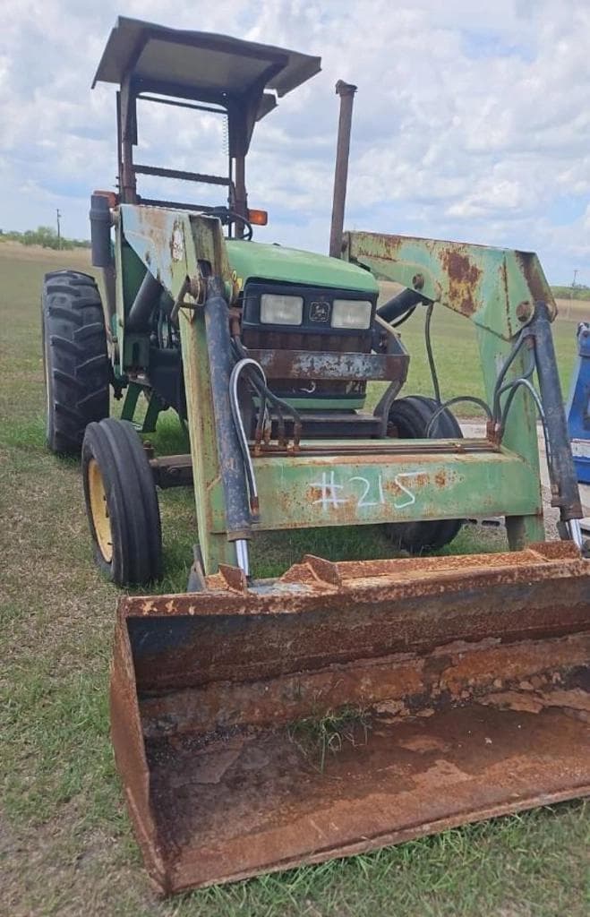 Image of John Deere 5210 Primary image