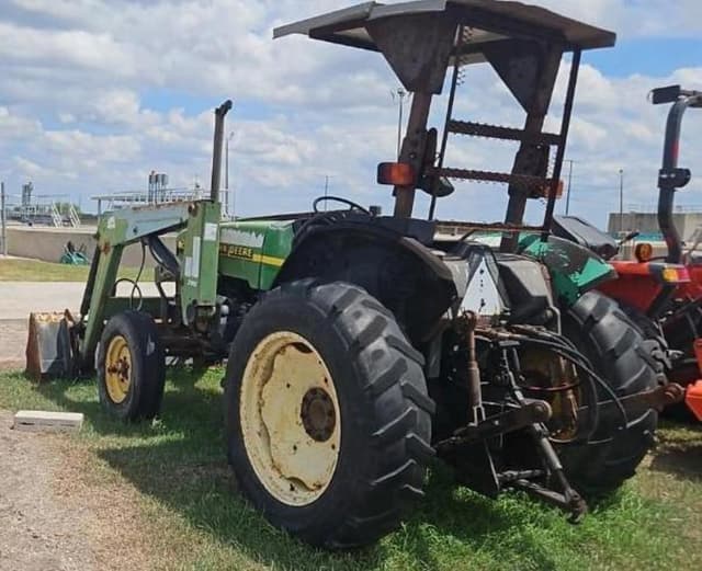 Image of John Deere 5210 equipment image 2