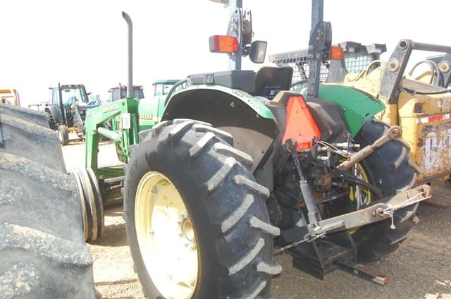 Image of John Deere 5210 equipment image 1