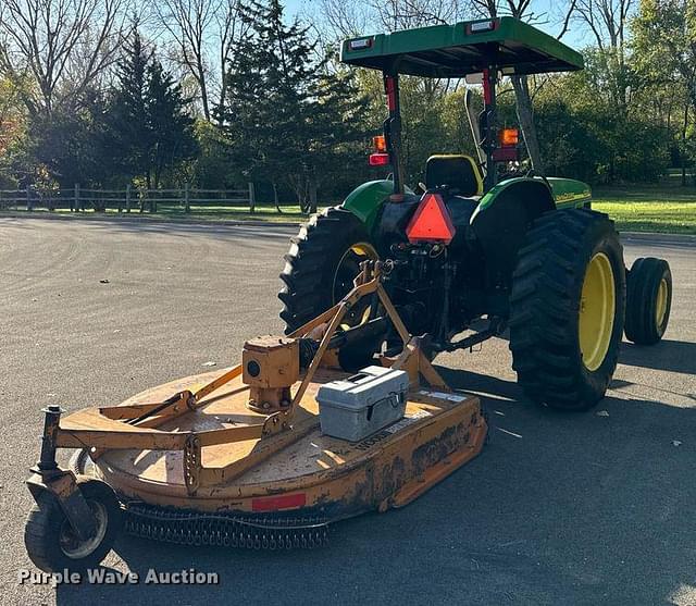 Image of John Deere 5220 equipment image 4