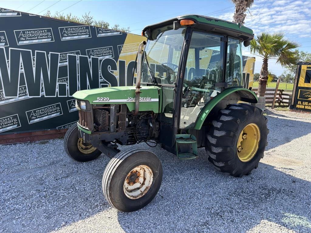 Main image John Deere 5220