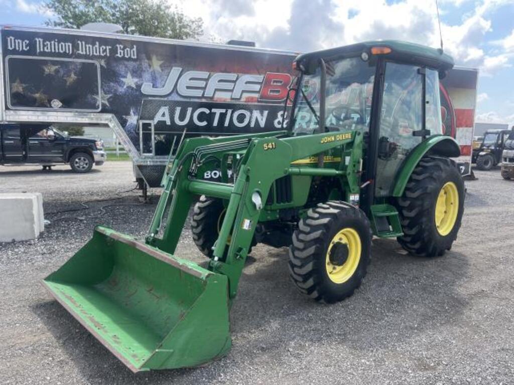 Image of John Deere 5220 Primary image
