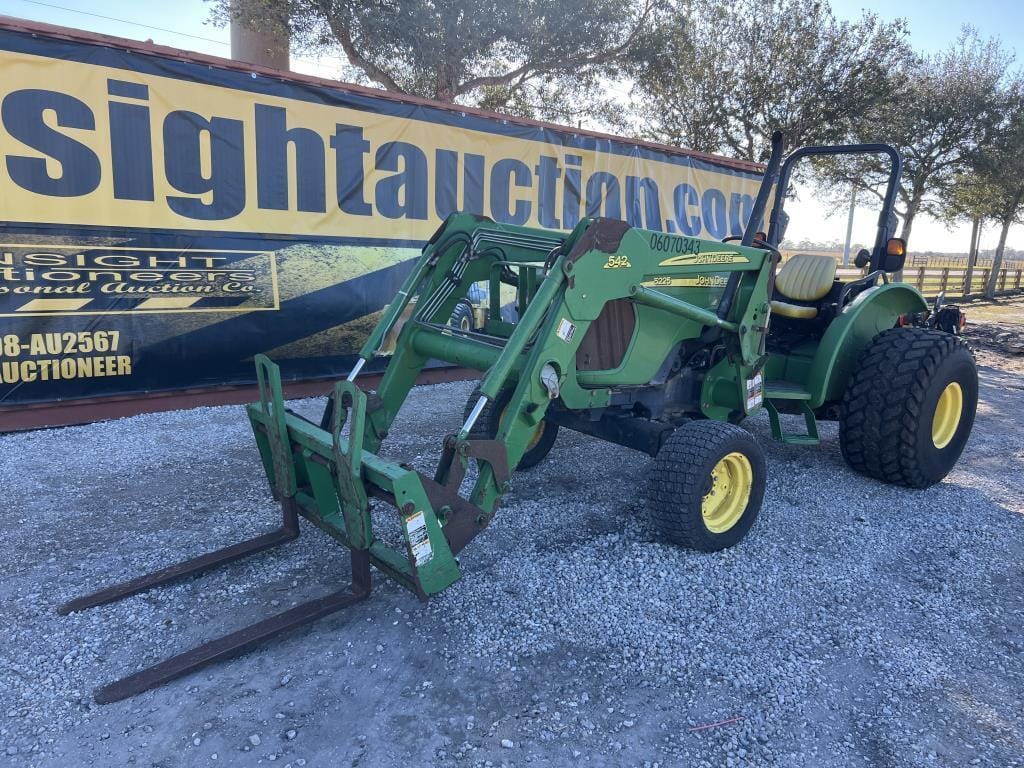 Main image John Deere 5225