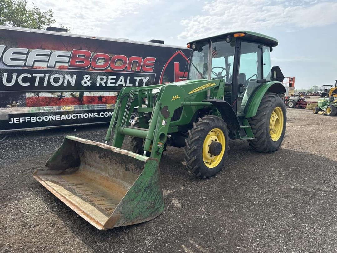 Image of John Deere 5225 Primary image