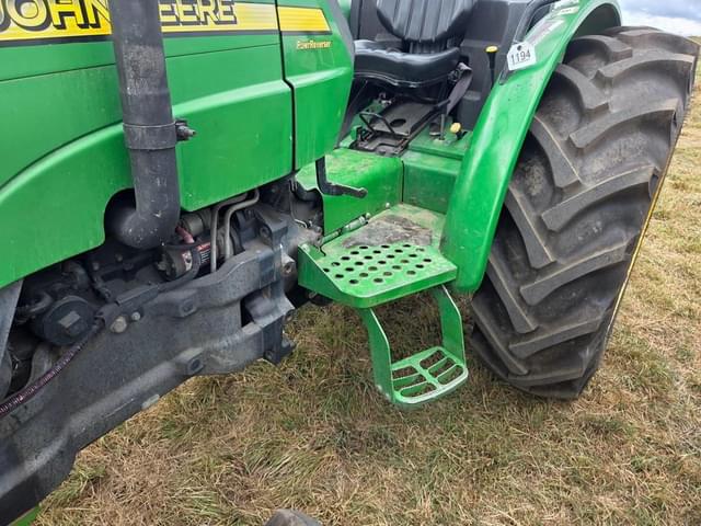 Image of John Deere 5225 equipment image 2