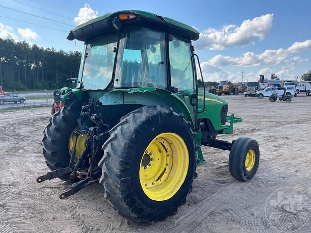 Image of John Deere 5225 equipment image 4