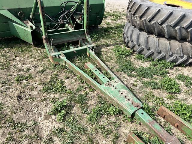 Image of John Deere 524 equipment image 2
