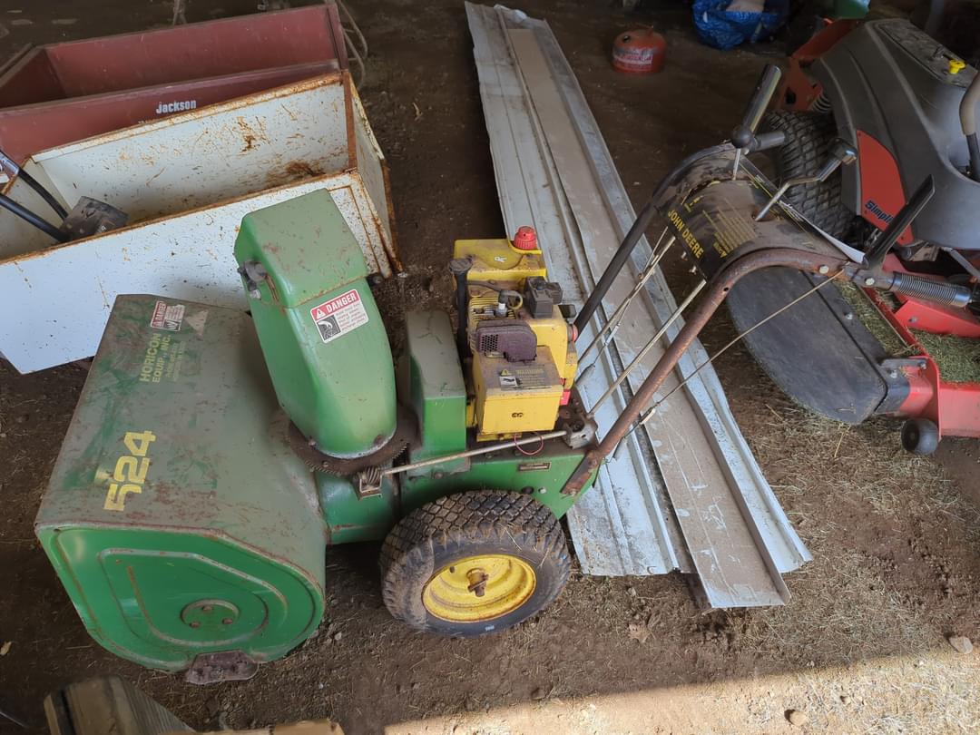Image of John Deere 524 Primary image