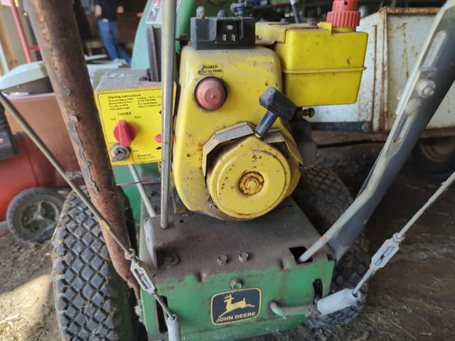 Image of John Deere 524 equipment image 2