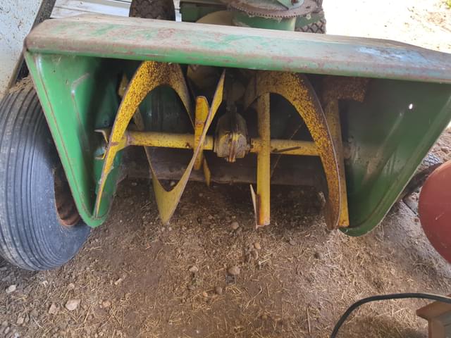 Image of John Deere 524 equipment image 4