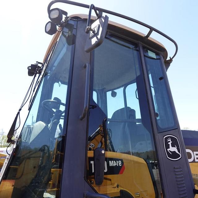 Image of John Deere 524K equipment image 1