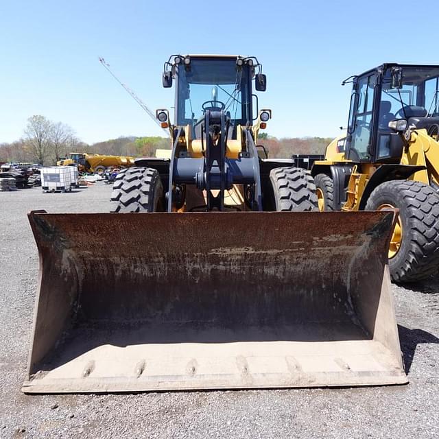 Image of John Deere 524K equipment image 2
