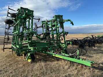 Main image John Deere 1810