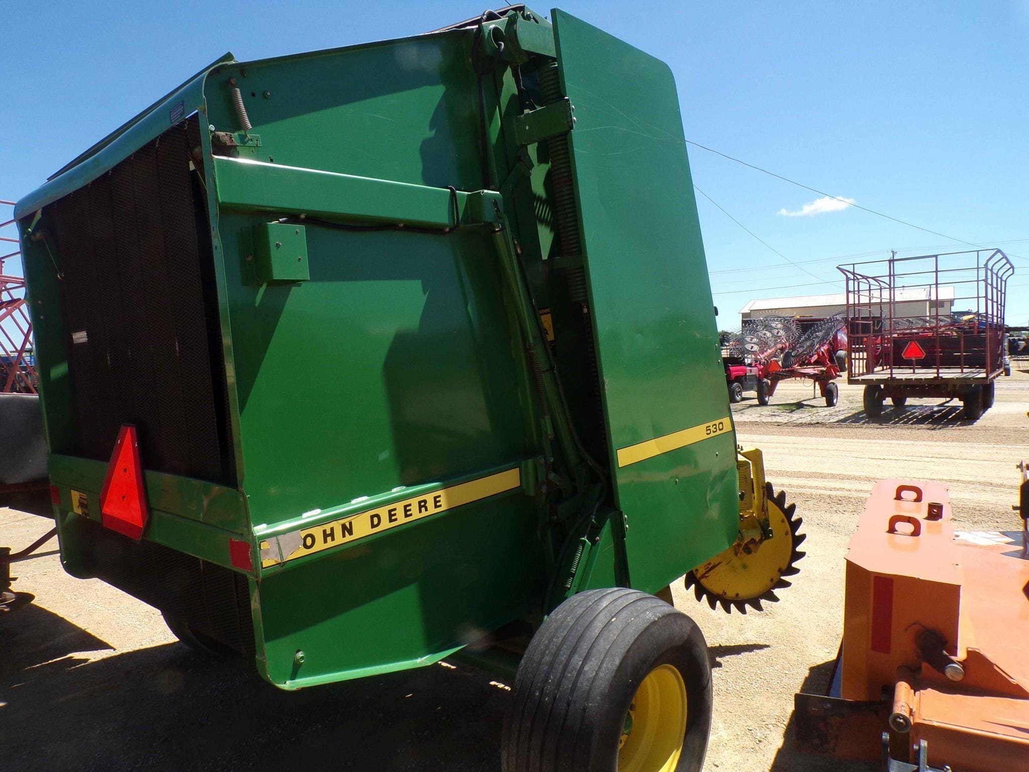 John Deere 530 Equipment Image0