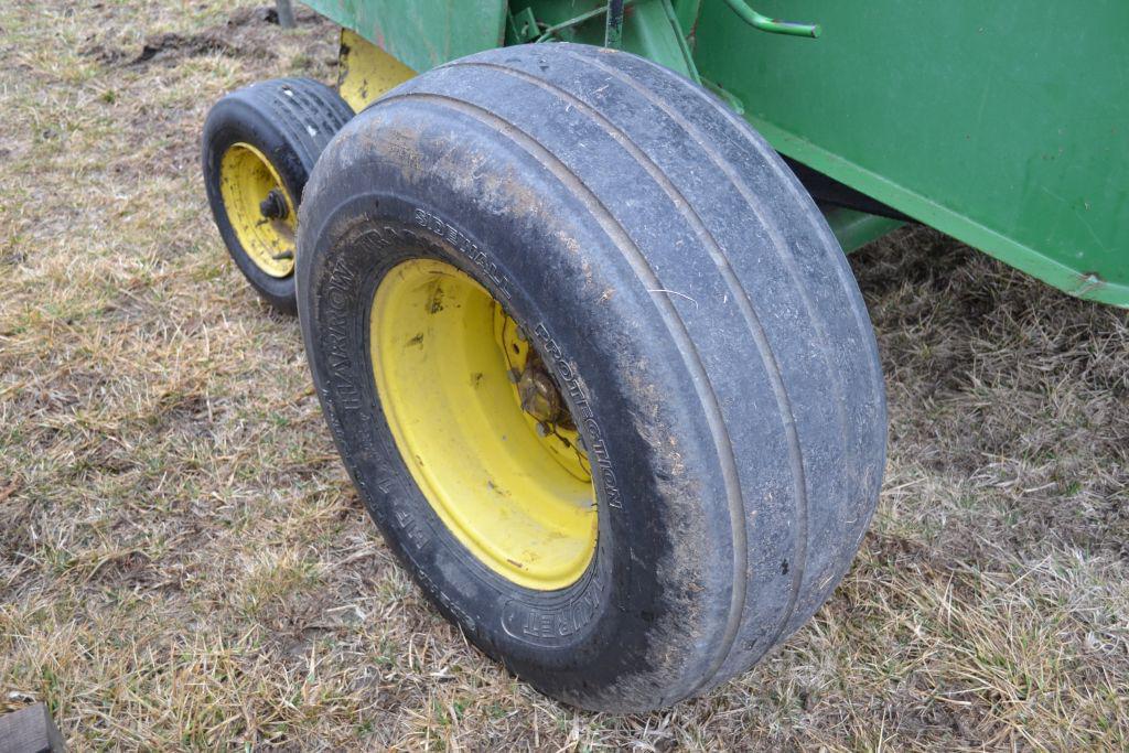 Tractor Zoom John Deere 530