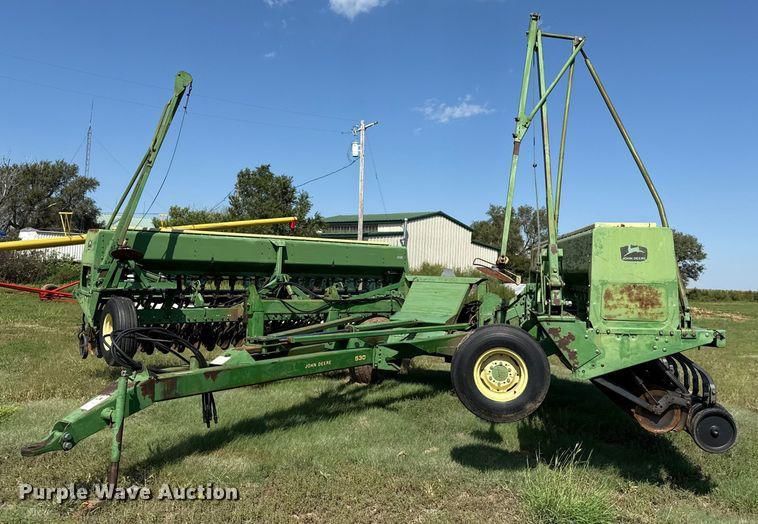 John Deere 530 Equipment Image0