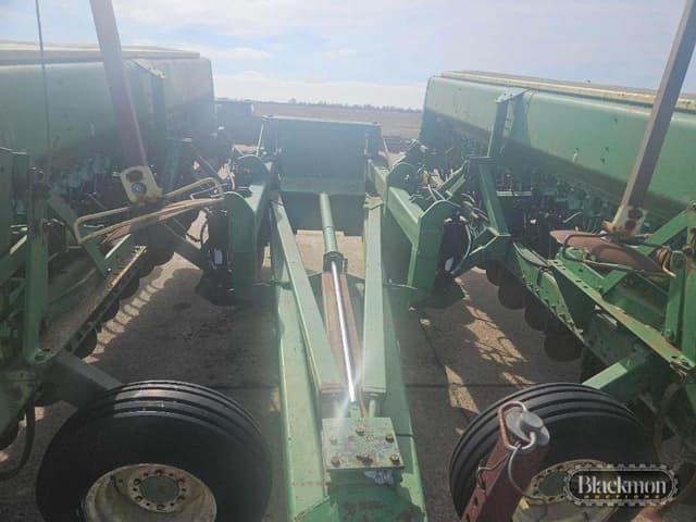 Image of John Deere 530 equipment image 2