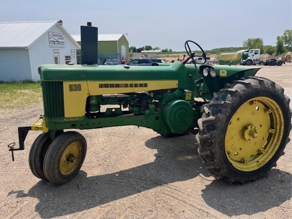 Image of John Deere 530 Primary image