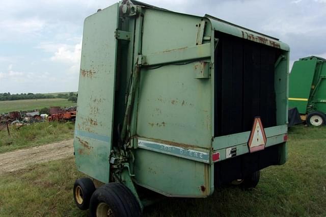 Image of John Deere 530 equipment image 2