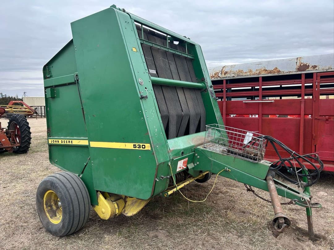Image of John Deere 530 Primary image