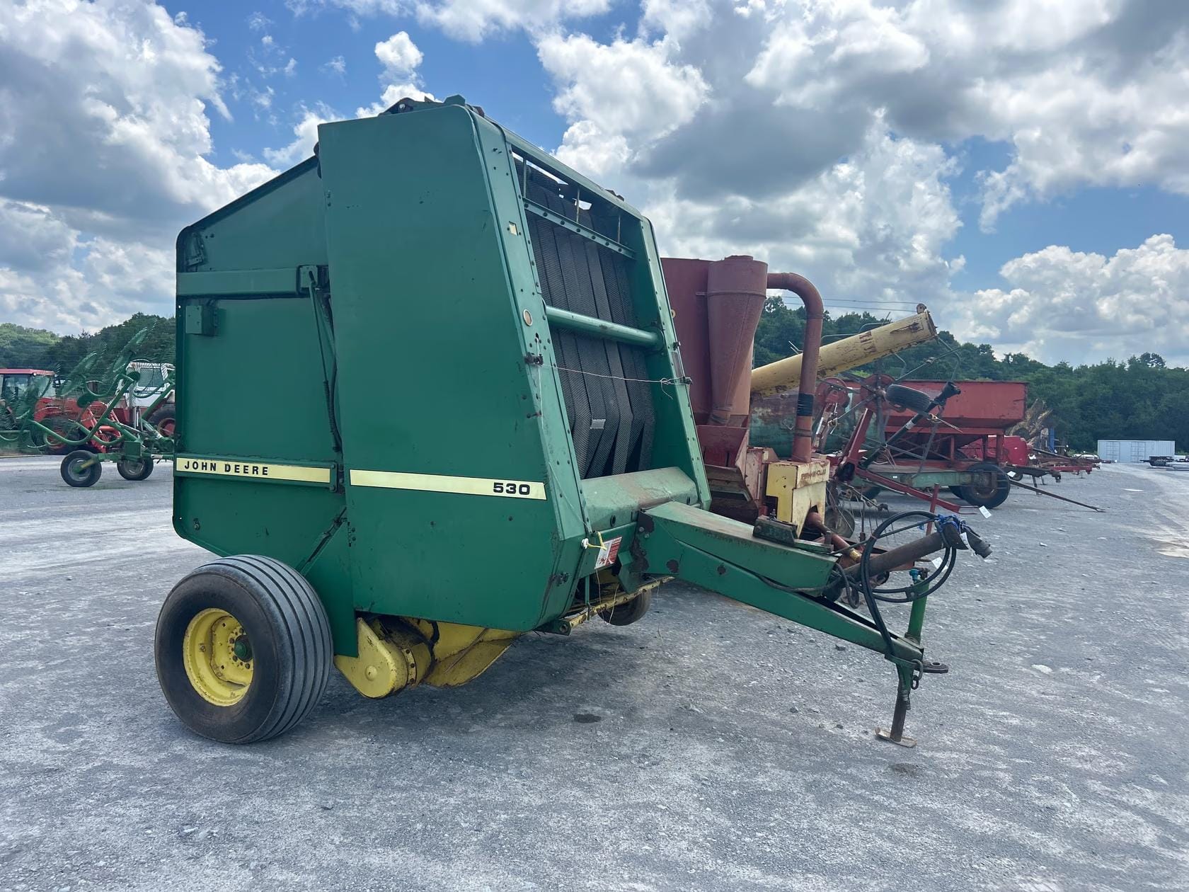 John Deere 530 Equipment Image0
