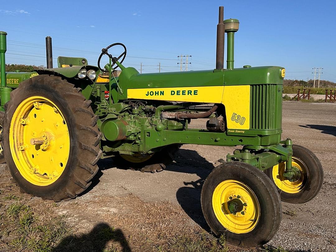 Image of John Deere 530 Primary image