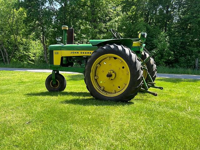 Image of John Deere 530 equipment image 2