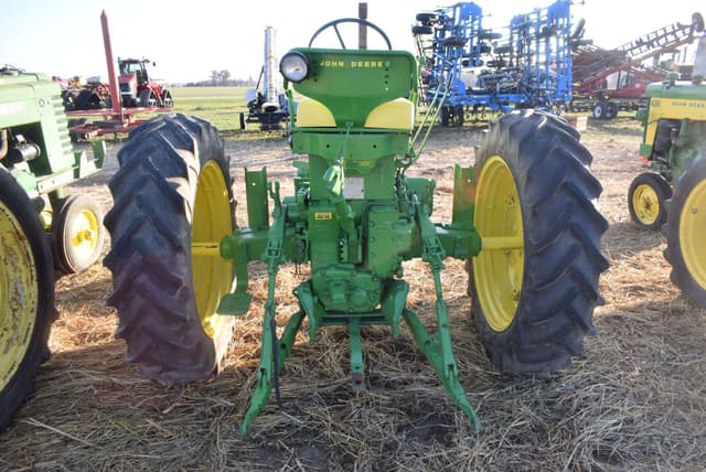 Image of John Deere 530 equipment image 4