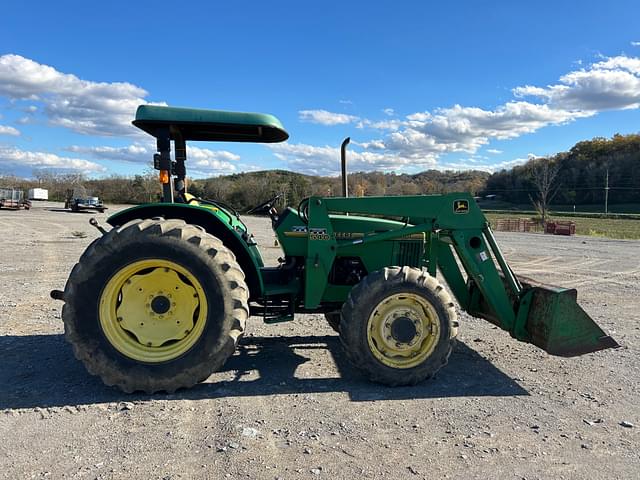 Image of John Deere 5300 equipment image 4