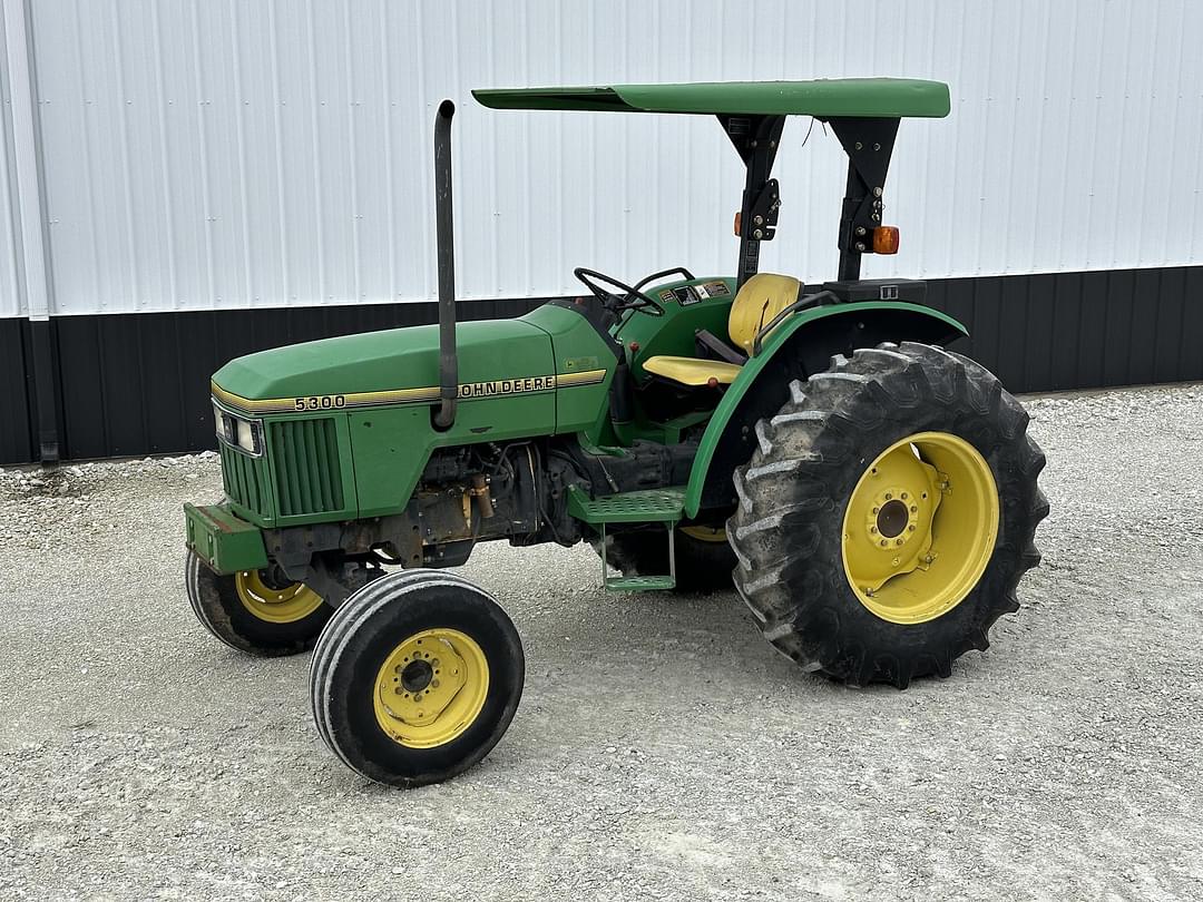 Image of John Deere 5300 Primary image