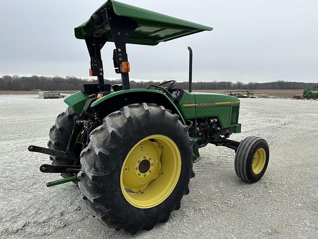 Image of John Deere 5300 equipment image 3