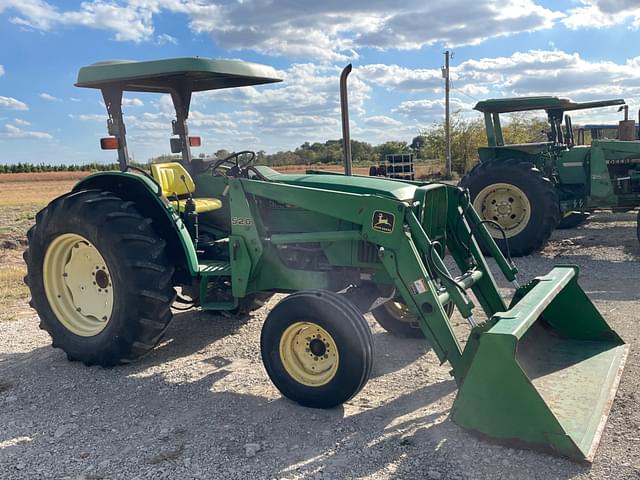 Image of John Deere 5300 equipment image 2