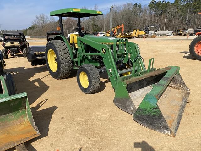 Image of John Deere 5300 equipment image 3