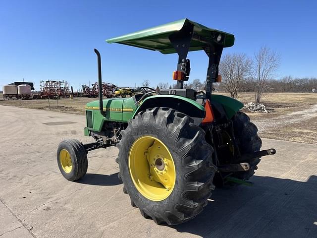 Image of John Deere 5300 equipment image 2