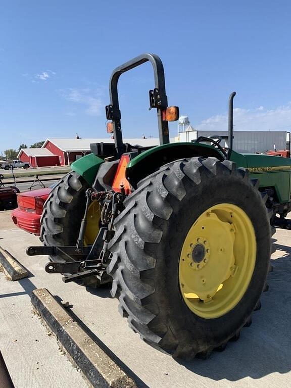 Image of John Deere 5300 equipment image 3