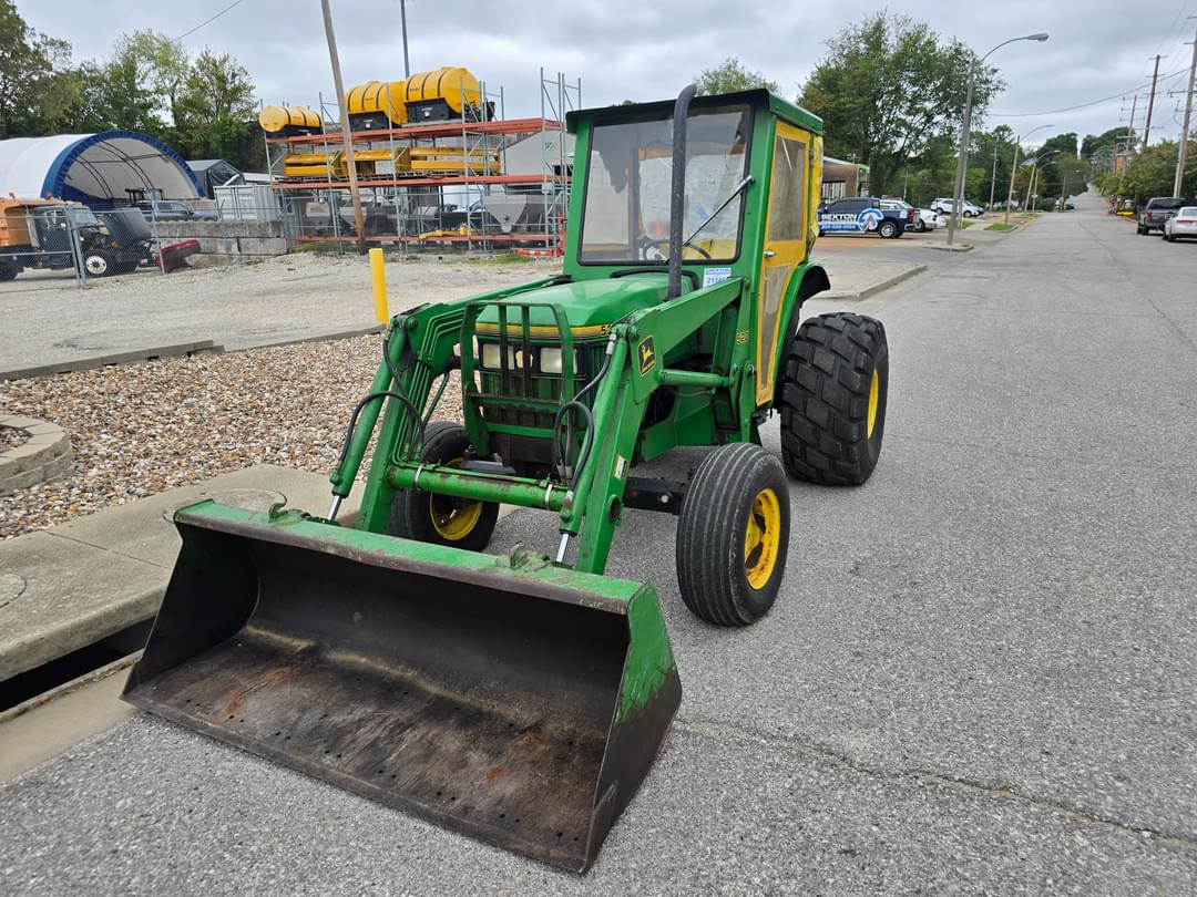 Image of John Deere 5300 Primary image