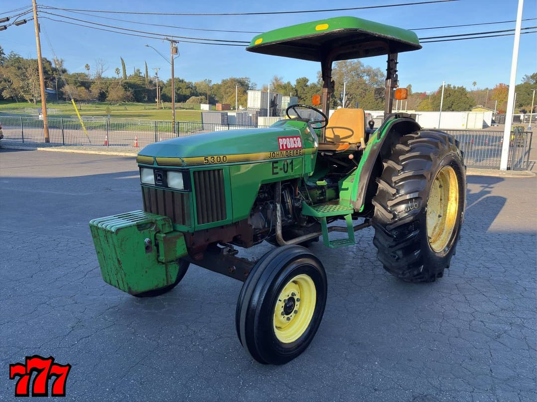 Image of John Deere 5300 Primary image