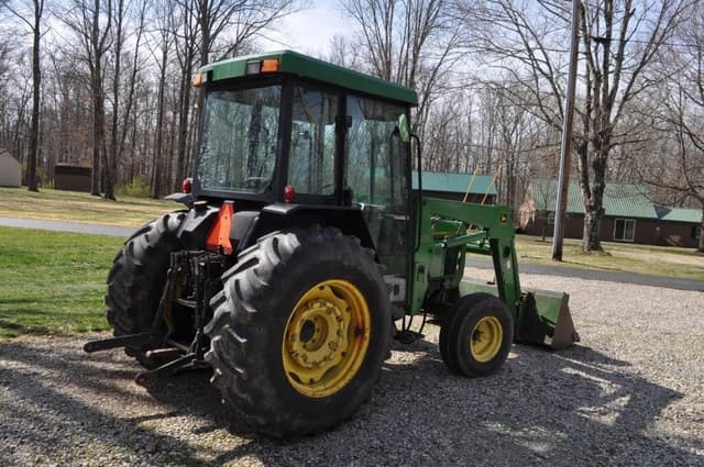 Image of John Deere 5300 equipment image 1
