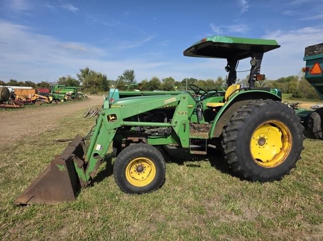 Image of John Deere 5300 equipment image 2