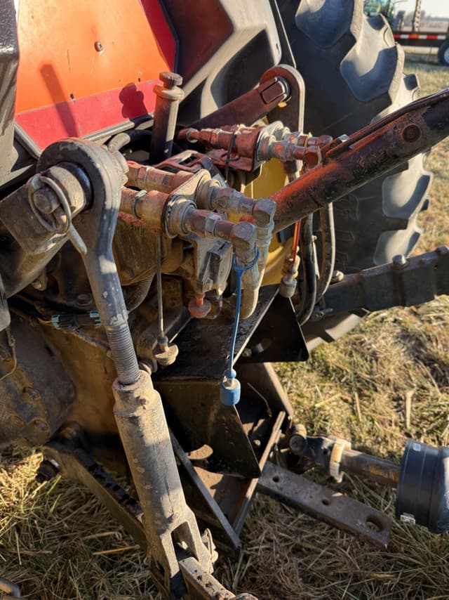 Image of John Deere 5300 equipment image 4