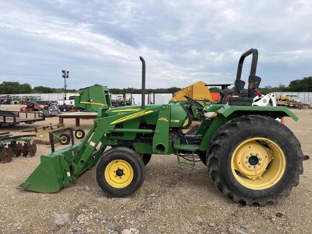 Image of John Deere 5303 equipment image 1