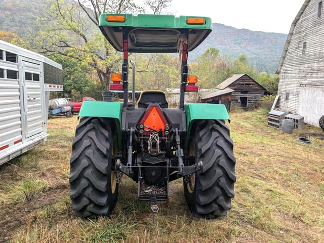Image of John Deere 5303 equipment image 4
