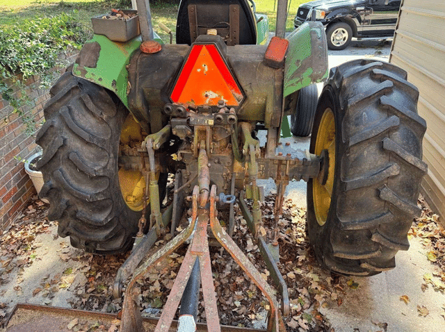 Image of John Deere 5310 equipment image 4