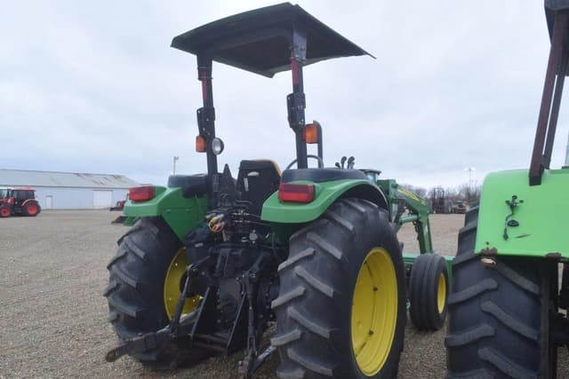 Image of John Deere 5320 equipment image 2