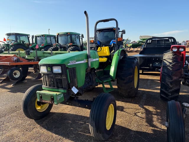 Image of John Deere 5320 equipment image 1