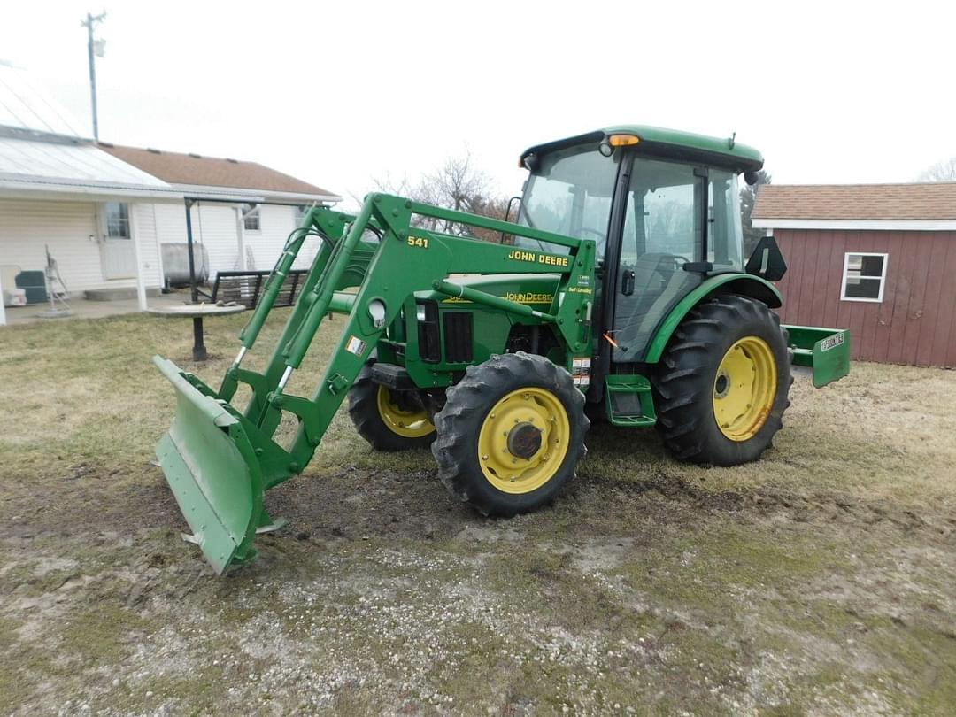 Image of John Deere 5320 Primary image