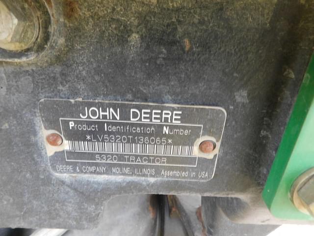 Image of John Deere 5320 equipment image 4